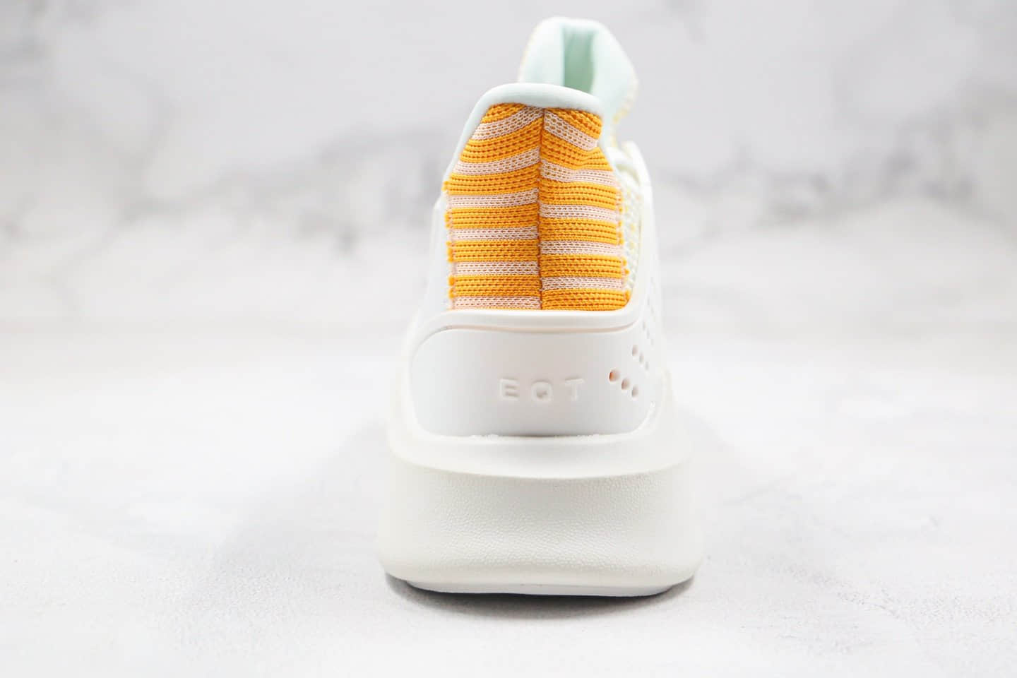 阿迪达斯adidas EQT BASK ADV纯原版本支撑者系列透气针织网面三叶草跑鞋白黄色区别市面通货 货号:EE5050