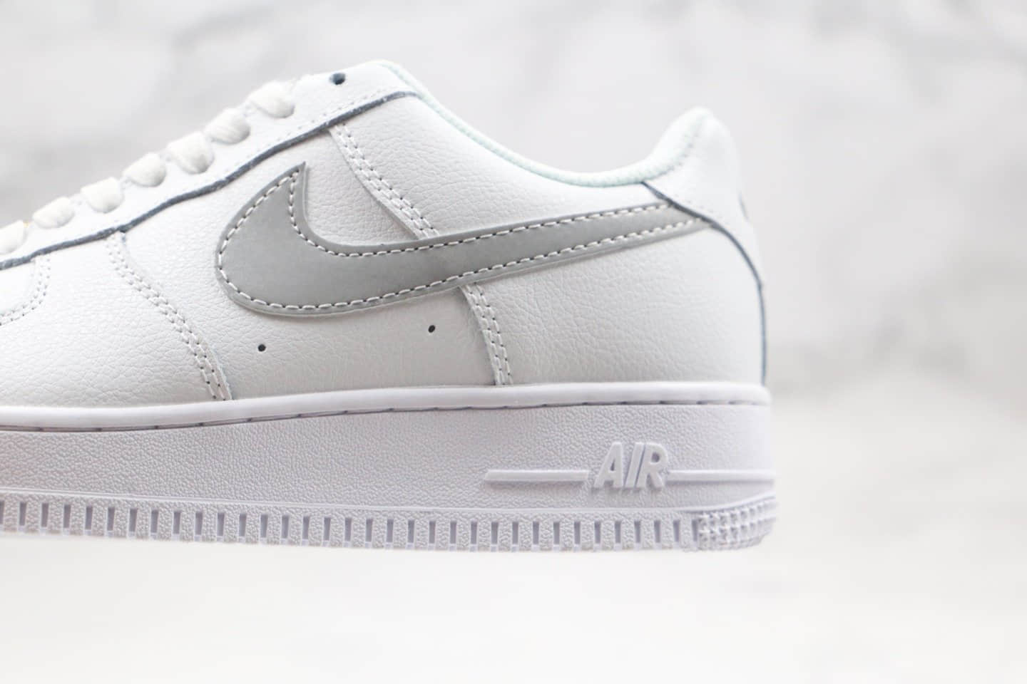 耐克Nike Air Force 1 Low公司级版本空军一号板鞋AF1白银3M反光原纸板开发 货号:AH0287-012