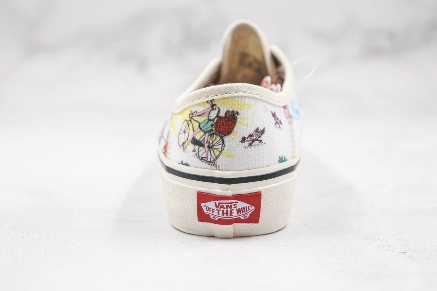 万斯Vans Kide Authentic Surf公司级版本基德联名板鞋水墨画插画印花白色原档案数据开发 货号:VN0A3MU6WOK
