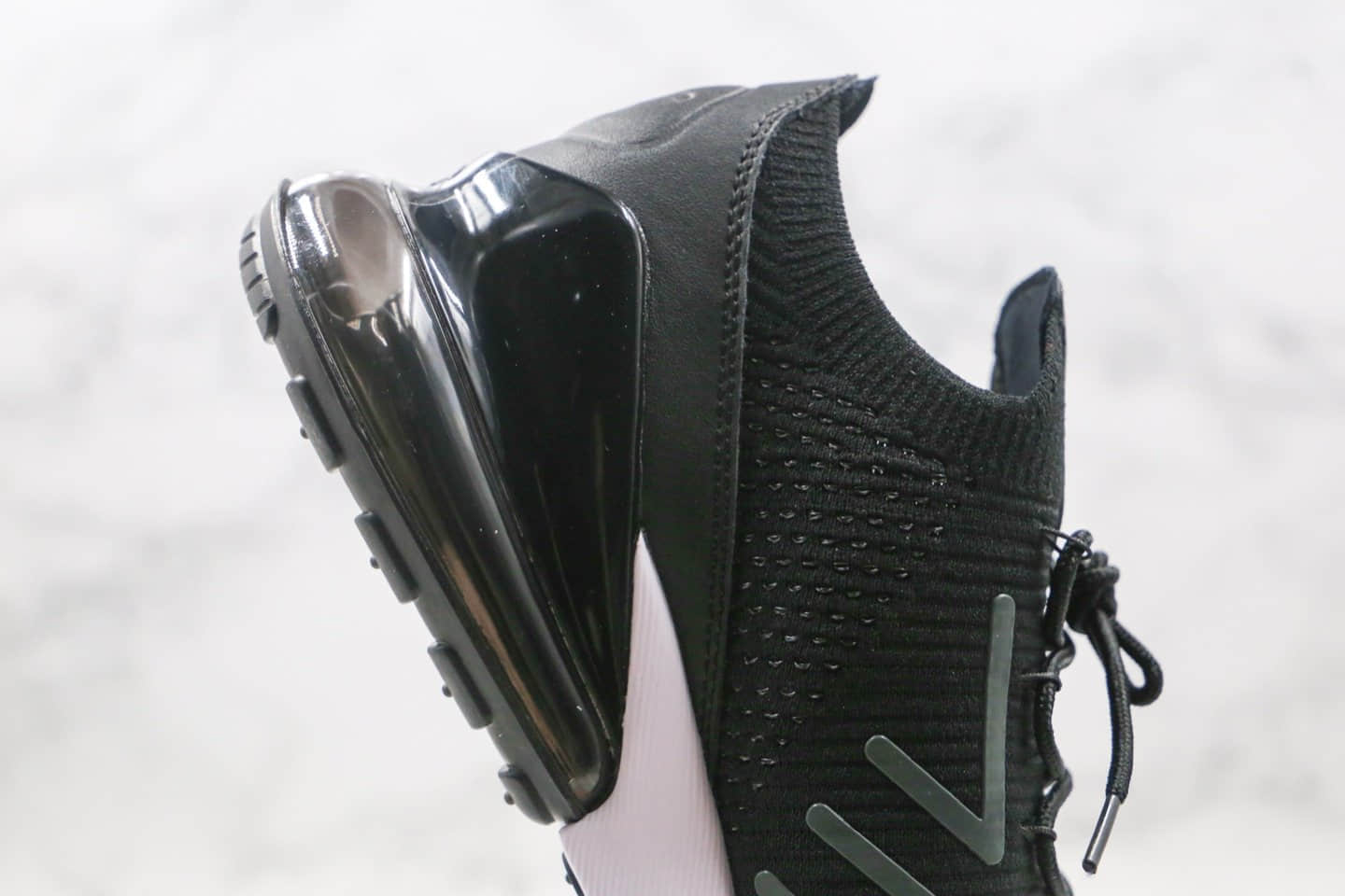 耐克Nike Air Max 270 Flyknit公司级版本半掌气垫跑鞋黑灰色区别市面通货 货号：AO1023-001