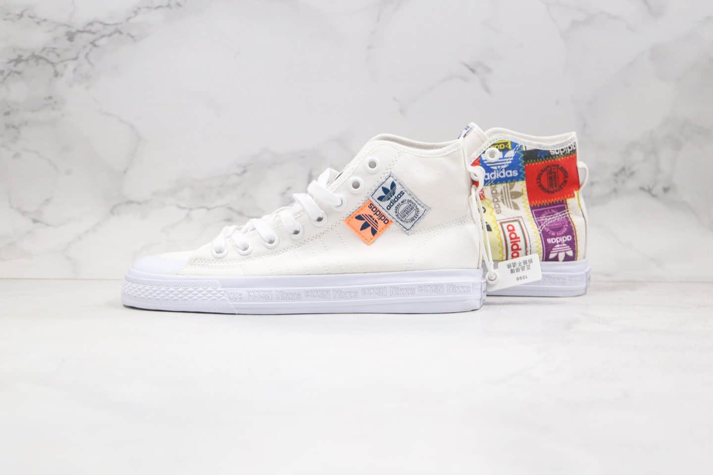 阿迪达斯adidas Nizza Hi Rf公司级版本校园高帮帆布鞋亮白色原材打造 货号:FX4028