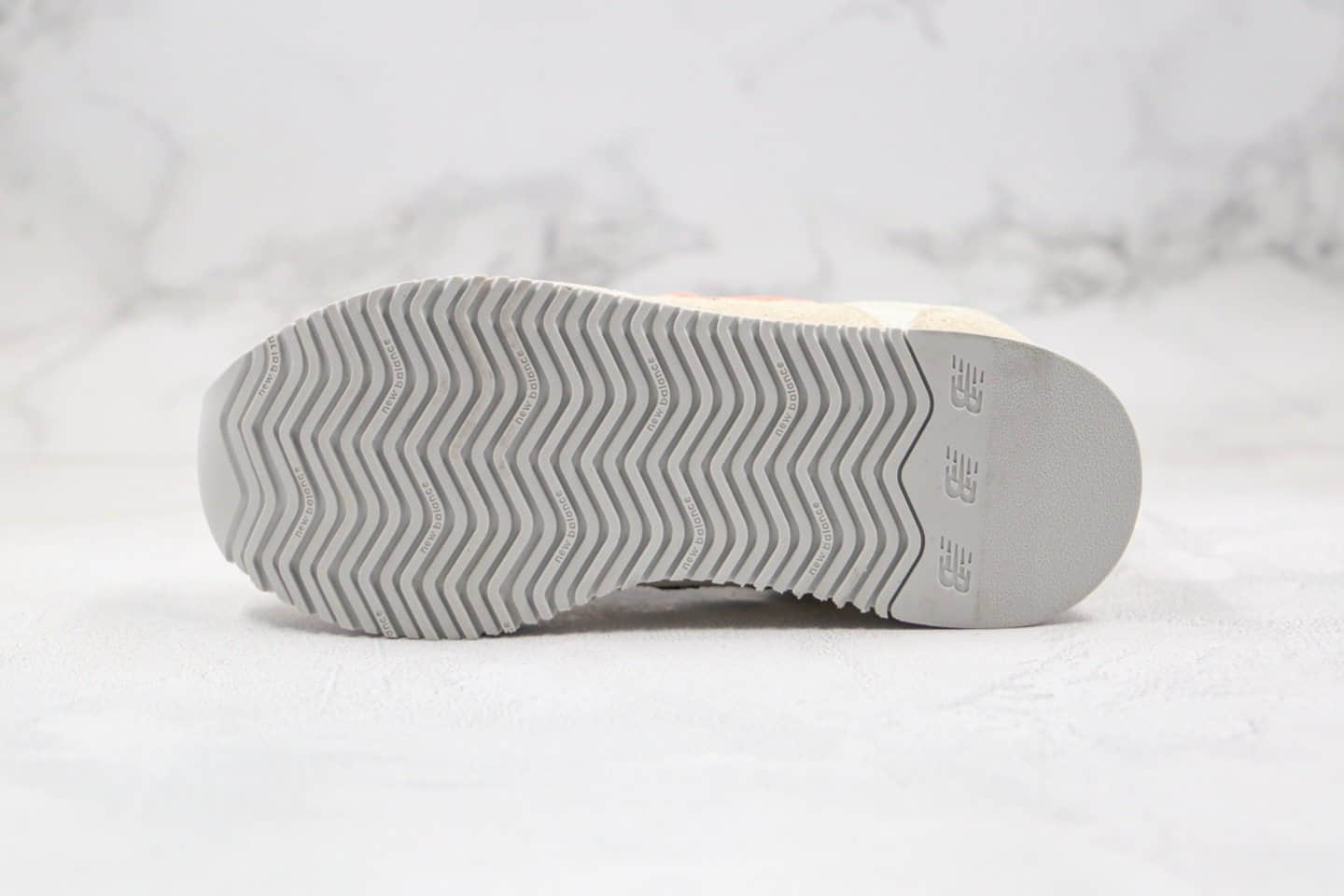 新百伦New Balance Comp 100张子枫同款NB慢跑鞋纯原版本鸳鸯配色D宽版型米白色原楦头纸板打造 货号:MLC100NA