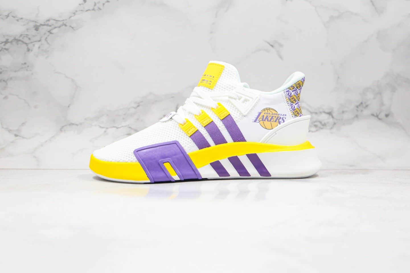阿迪达斯Adidas EQT BASK ADV纯原版本科比纪念款湖人队主题配色三叶草EQT支撑者系列慢跑鞋白黄紫色 货号:FU9411