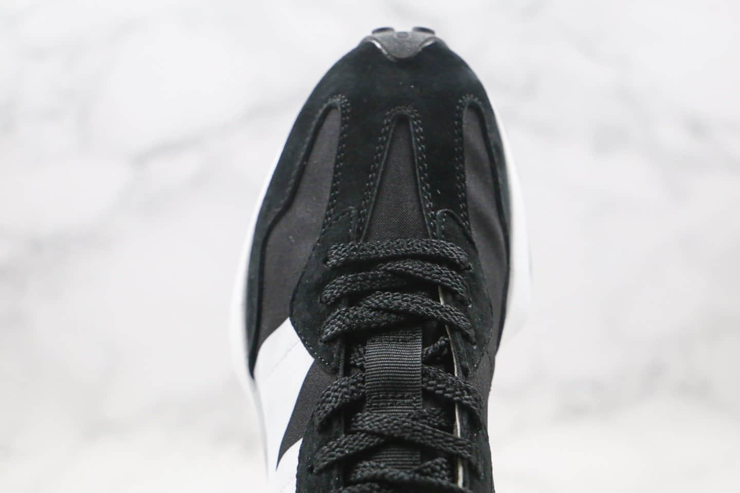 新百伦New Balance 327纯原版本NB327复古慢跑鞋黑白色原鞋打版 货号:MS327GYR