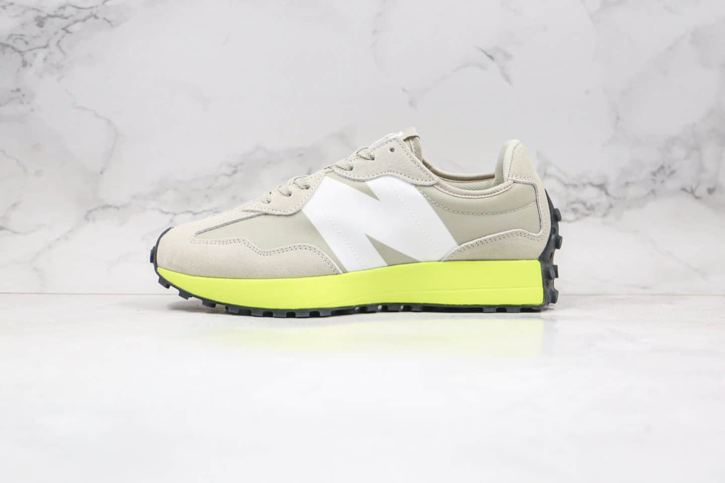 新百伦New Balance 327纯原版本复古慢跑鞋卡其绿色区别市面通货 货号:WS327LBA