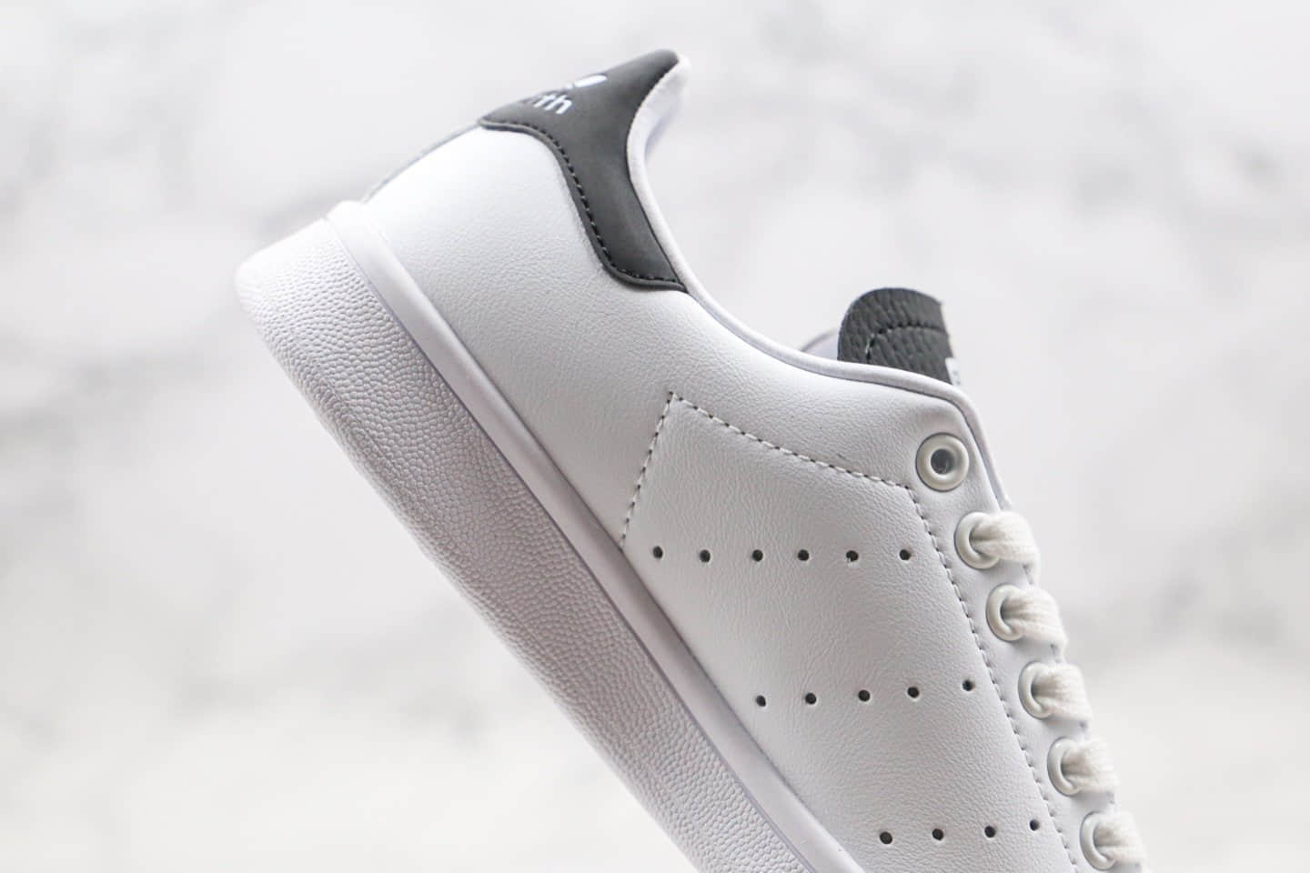 阿迪达斯adidas Originals Stan Smith W纯原版本史密斯板鞋白黑色进口头层皮料 货号：EG4549