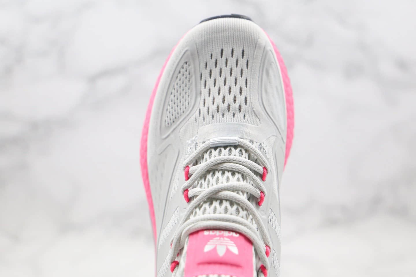 阿迪达斯Adidas Originals ZX 2K Boost纯原版本易烊千玺同款ZX 2K爆米花跑鞋灰粉色区别市面通货版本 货号:FV8099
