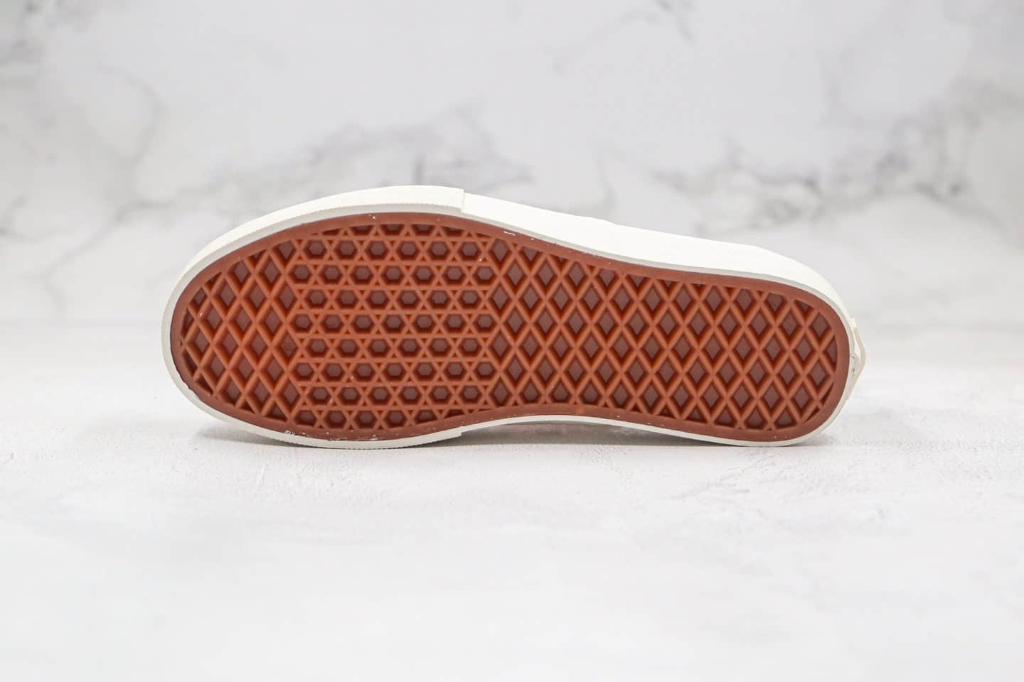 万斯VANS VAULT x COMME des GARCONS Authentic LX CDG川久保玲联名款公司级版本字母涂鸦印花白黑色限量版原盒原标 型号:SYV57