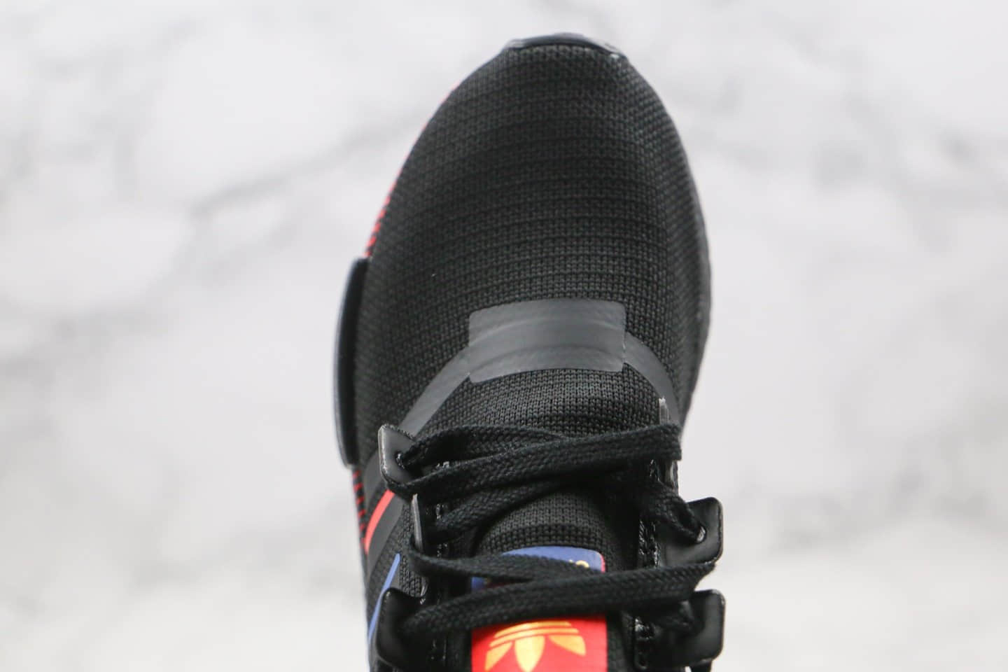 阿迪达斯adidas NMD R1纯原版本爆米花跑鞋NMD日文黑彩虹条纹撞色原楦头纸板打造 货号:FY1434