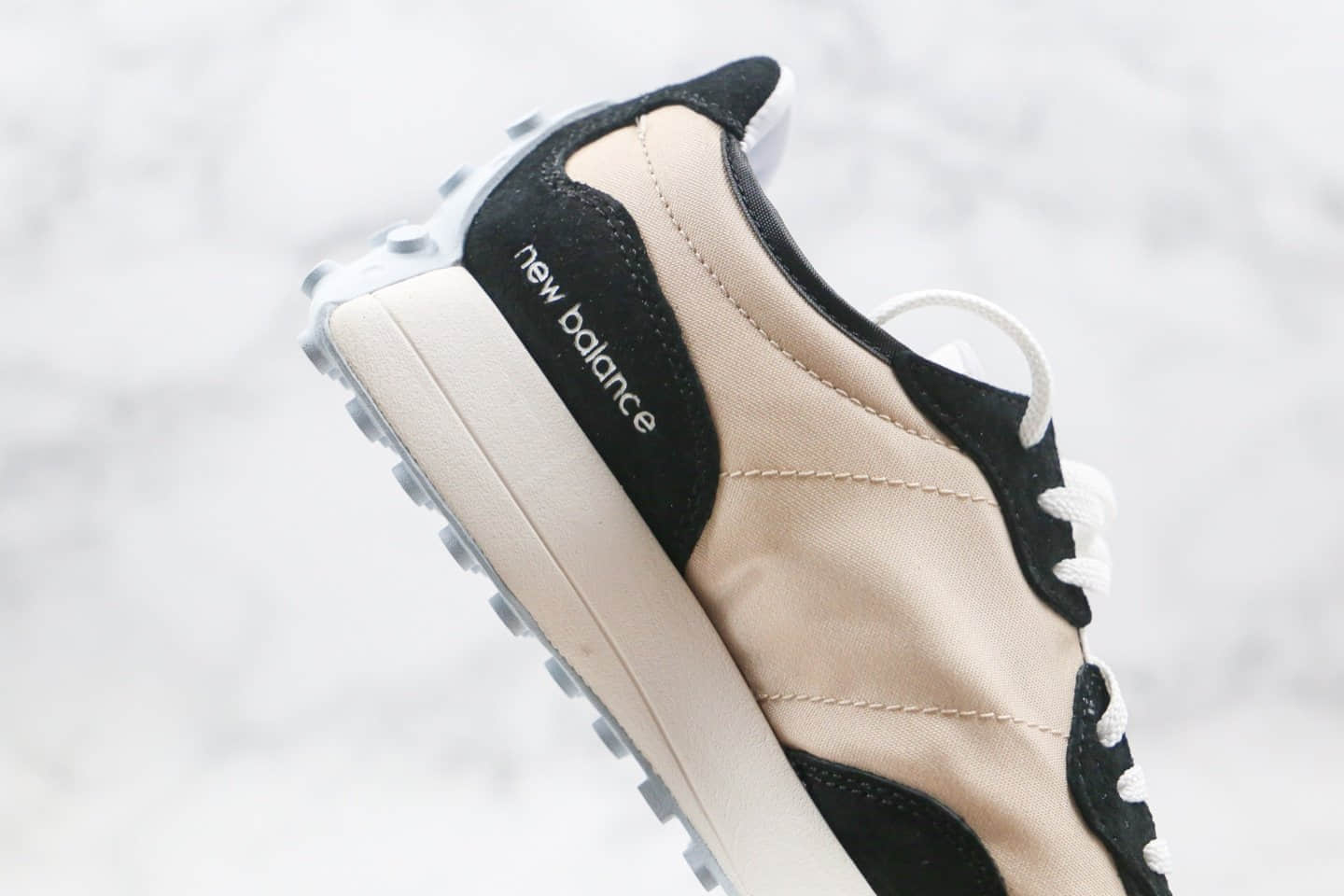 新百伦New Balance 327纯原版本复古慢跑鞋NB327黑蓝卡其色原楦头纸板打造原盒原标 货号:WS327CPA