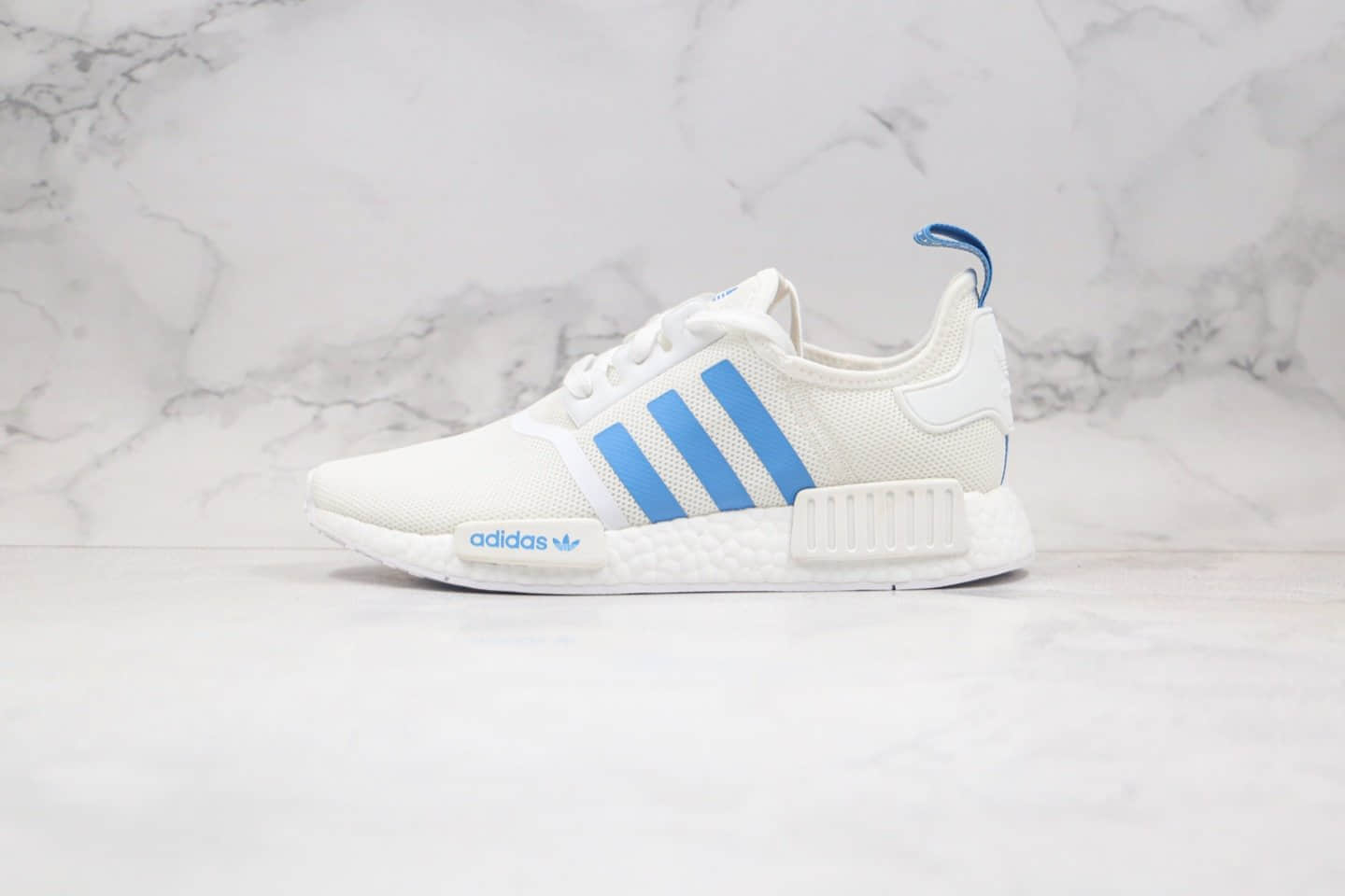 阿迪达斯Adidas NMD R-1纯原版本爆米花跑鞋NMD街头风格白蓝色原厂巴斯夫缓震大底 货号:D96689