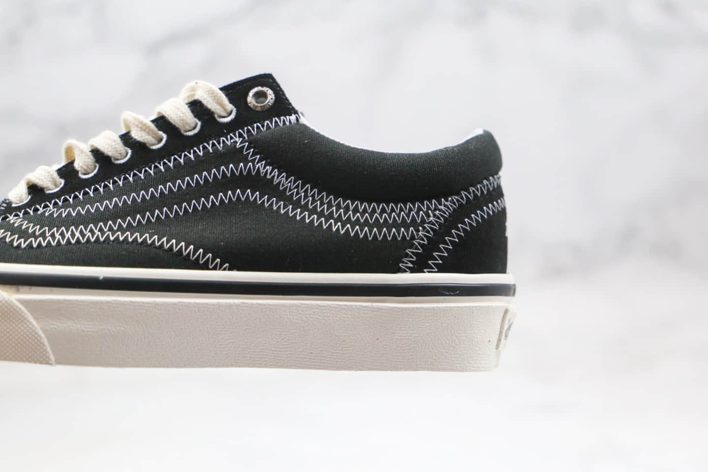 万斯Sandy Liang x Vans Old Skool公司级版本设计师联名限量帆布鞋黑白缝线高清洁化硫工艺