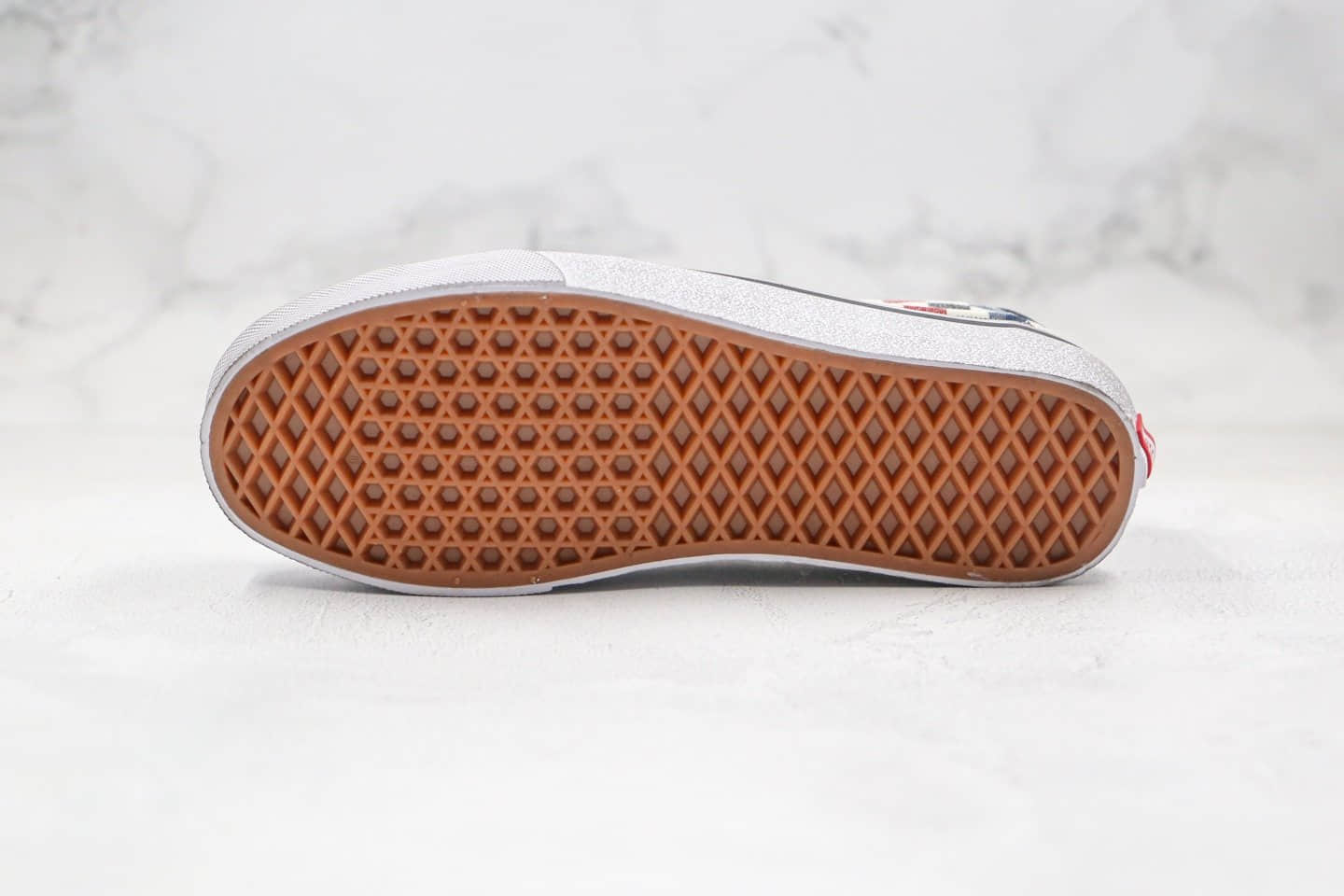 万斯Vans Sport公司级版本余文乐大V水洗做旧低帮棋盘格子硫化板鞋蓝彩色原楦头纸板打造 货号:VN0A4BU6WO2