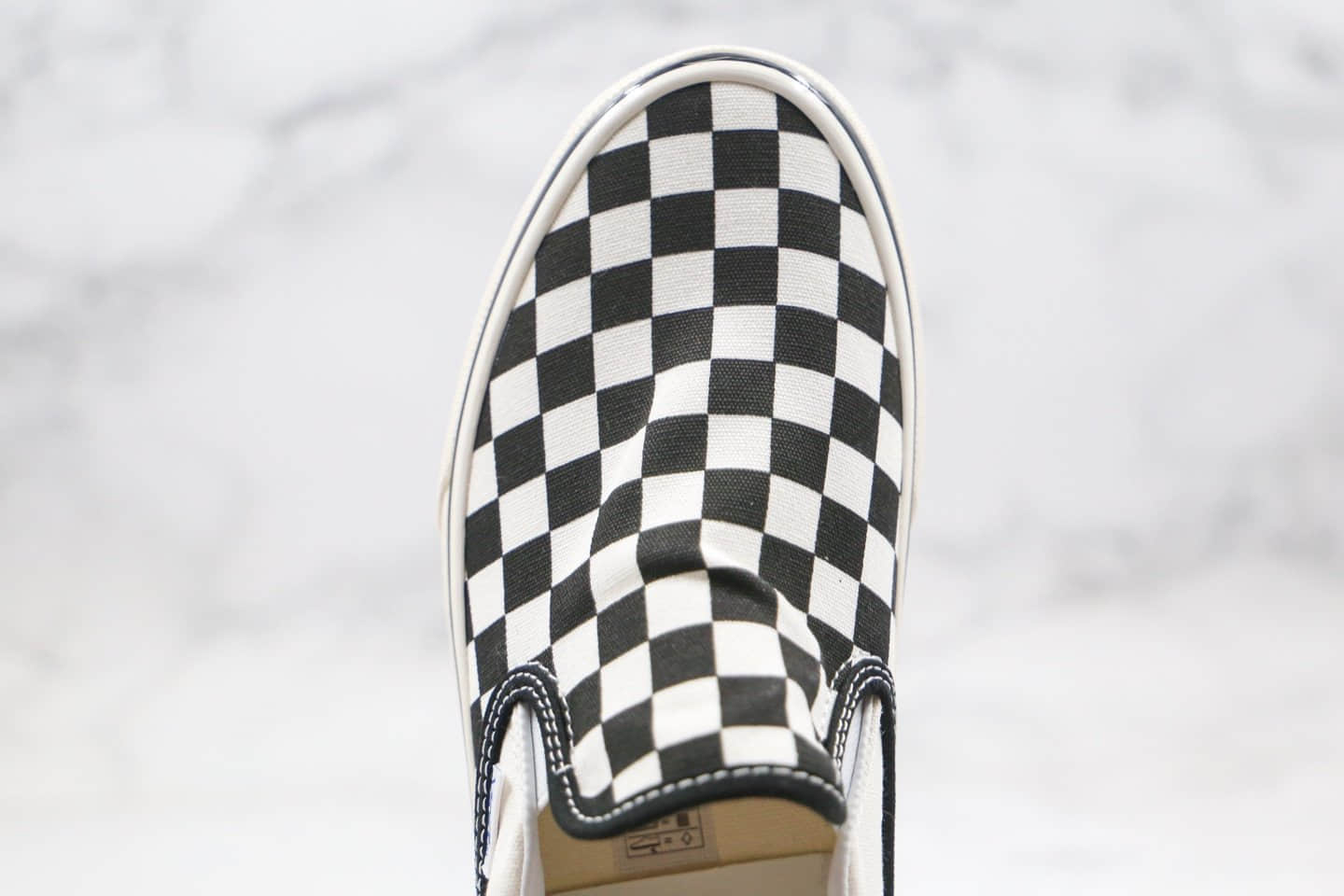 万斯Vans OG Classic Slip-on公司级版本安纳海姆一脚蹬黑白棋盘格原厂硫化工艺 货号:VN000UFF8L