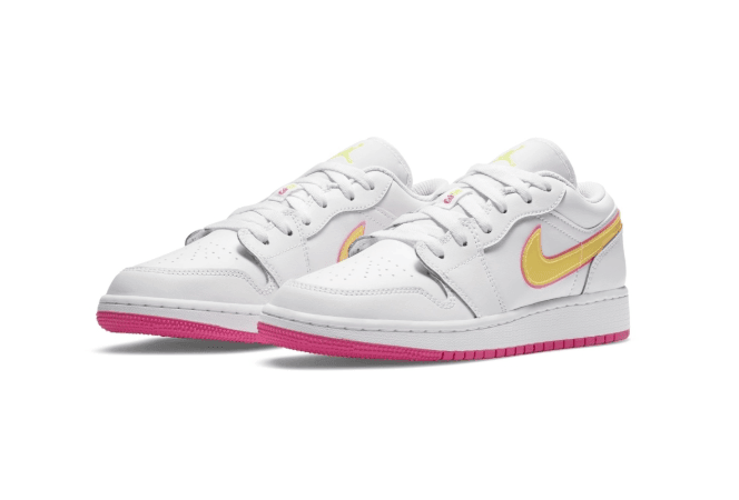 5 双AJ 1 Low 曝光!内含手绘涂鸦款!