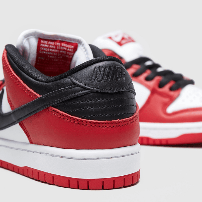 经典芝加哥配色+人气Dunk鞋型!这双SB Dunk Low绝了!