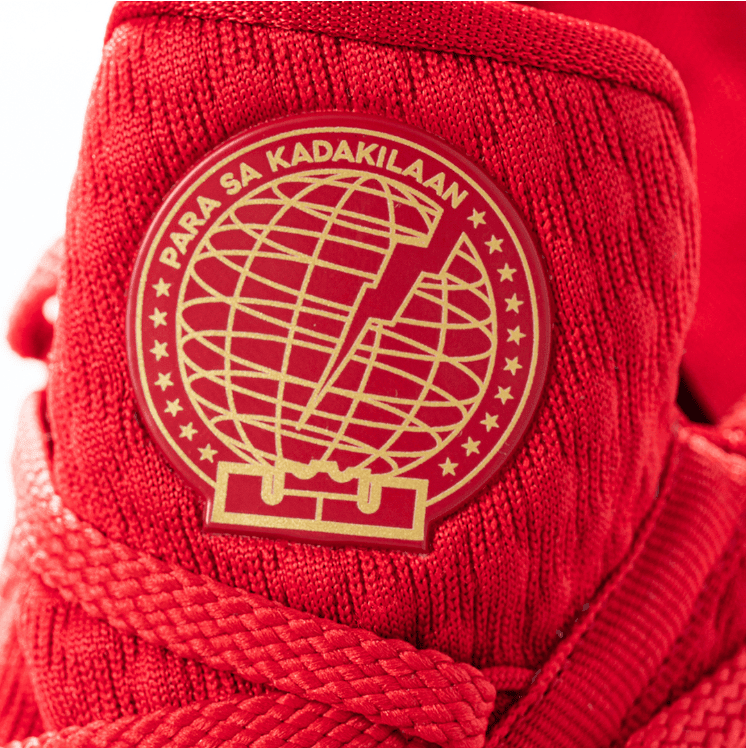 球场吸睛利器!Titan x Nike LeBron 17 Low下月登场! 货号:CD5008-600