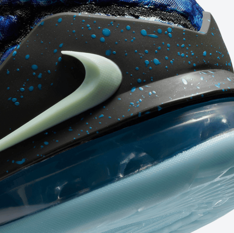 梦幻星座主题!全新LeBron 17下月登场! 货号:BQ5594-407