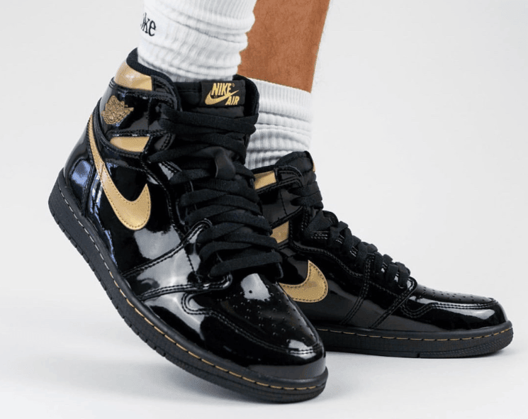 AJ1黑金漆皮上脚酷炫十足!奢华感爆棚! 货号:555088-032