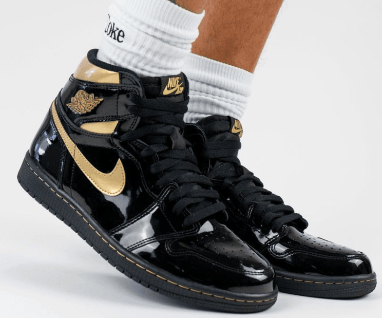 AJ1黑金漆皮上脚酷炫十足!奢华感爆棚! 货号:555088-032