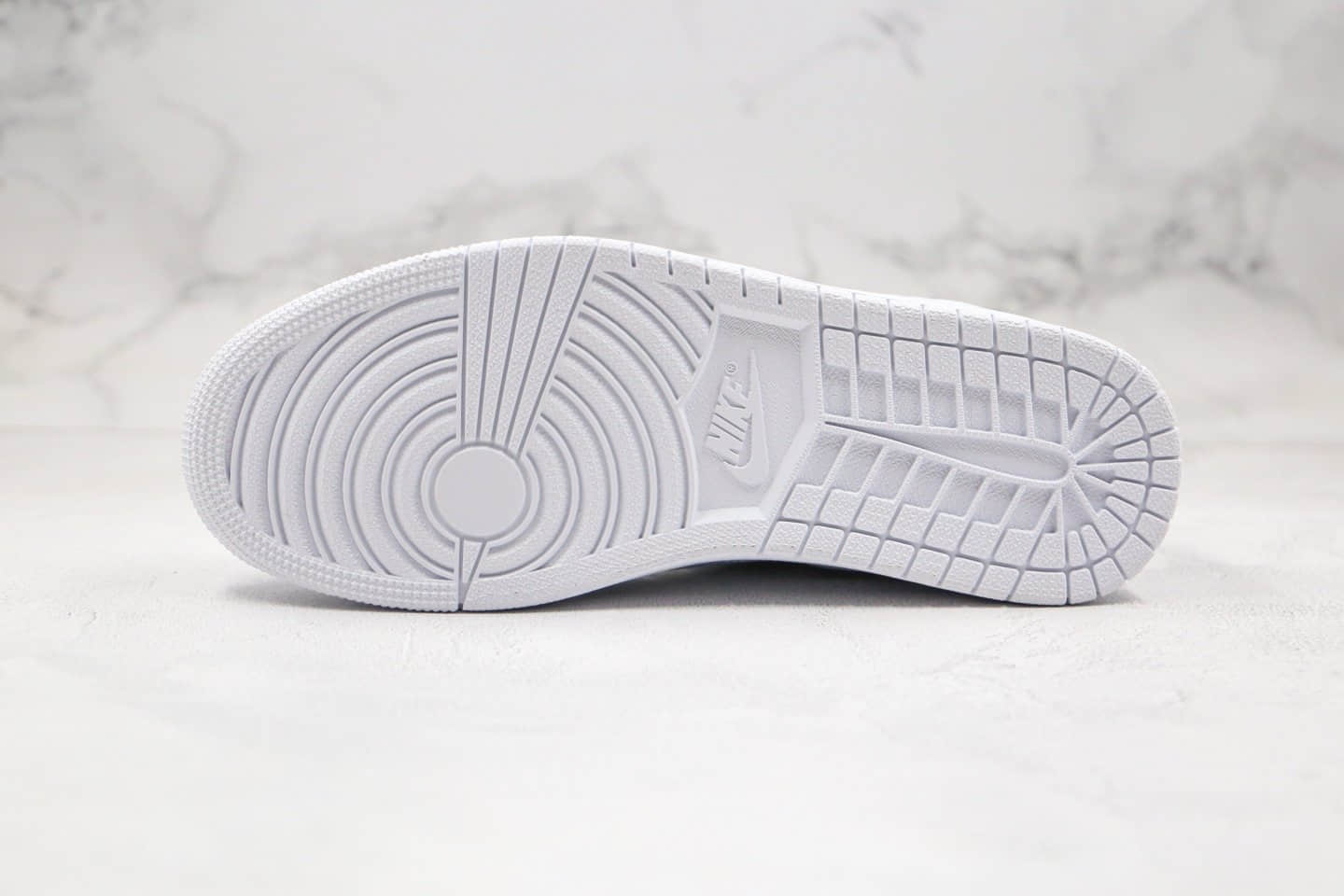 乔丹Air Jordan 1 Low Centre Court纯原版本低帮AJ1白色乔丹本人专属鞋款原盒原标原楦头纸板打造 货号:CK3022-111