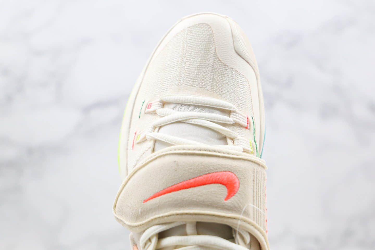 耐克Nike Kyrie 6 N7纯原版本欧文6代米白色涂鸦N7实战篮球鞋内置气垫原档案数据开发 货号:CD5031-101