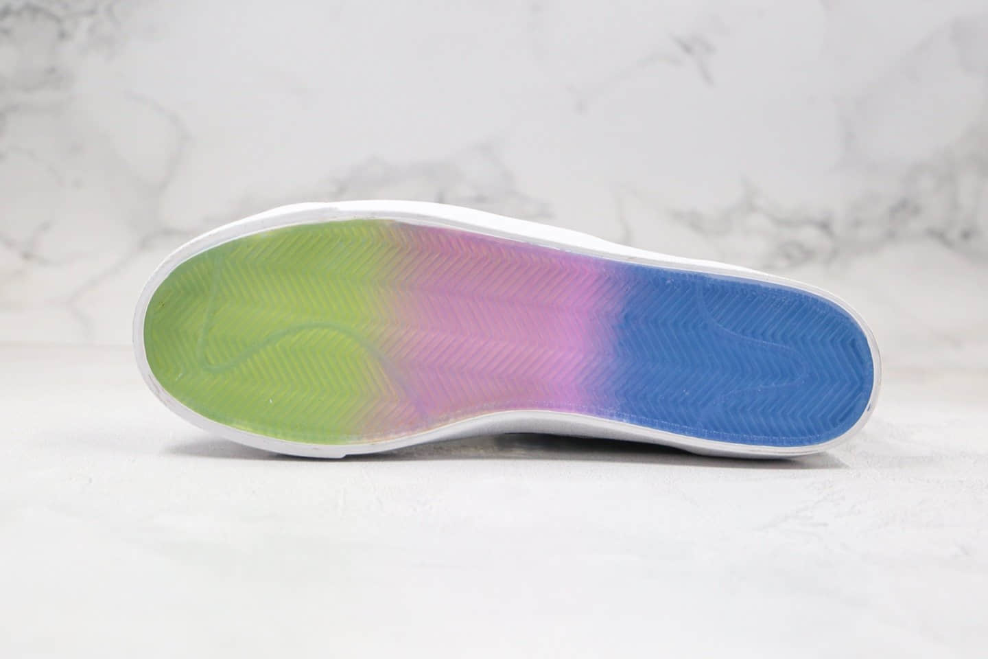 耐克NIKE BLAZER LOW The New Way纯原版本中帮开拓者黑彩虹炫彩夜光板鞋原楦头纸板打造 货号：CZ8653-036