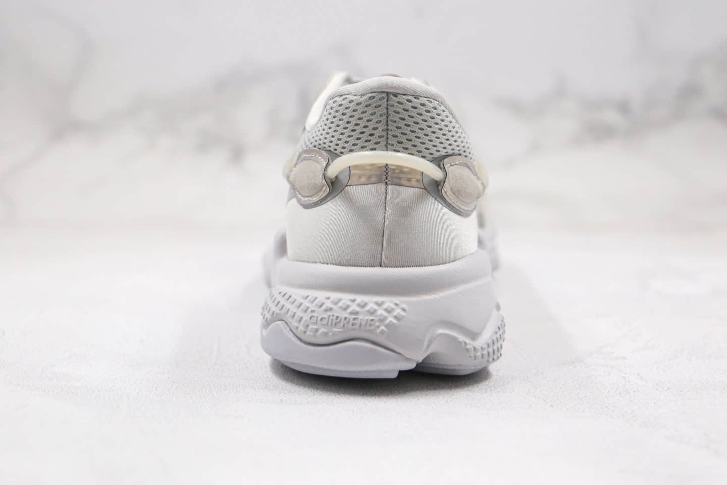 阿迪达斯Adidas Ozweego纯原版本三叶草复古休闲运动鞋水管老爹鞋幻彩灰色原楦头纸板打造 货号:FV9656