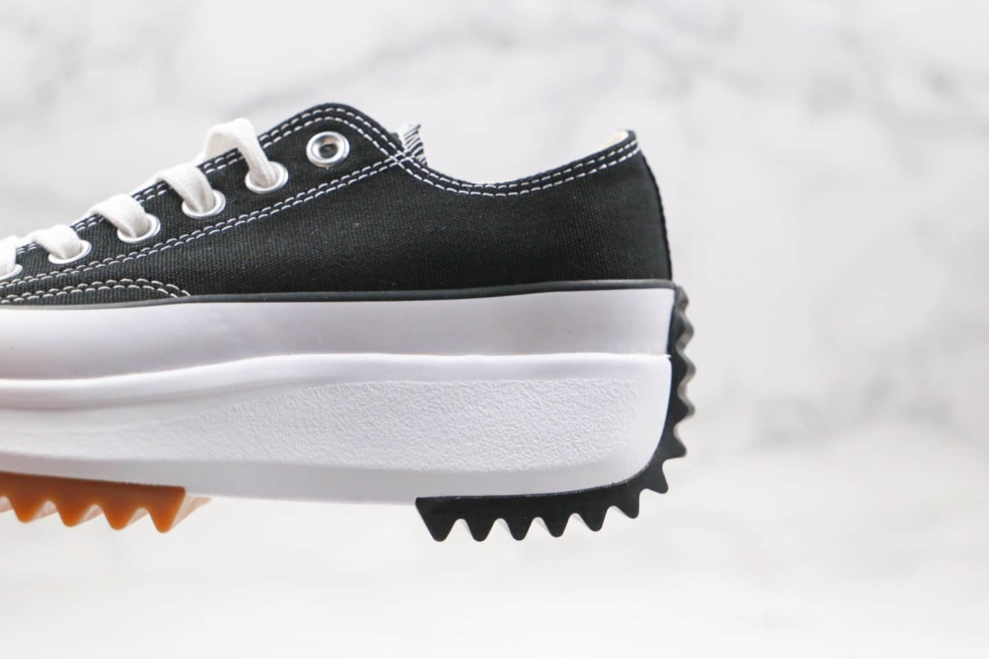 匡威CONVERSE Run Star Hike low公司级版本低帮厚底锯齿松糕鞋黑白色原盒配件齐全 货号:168816C