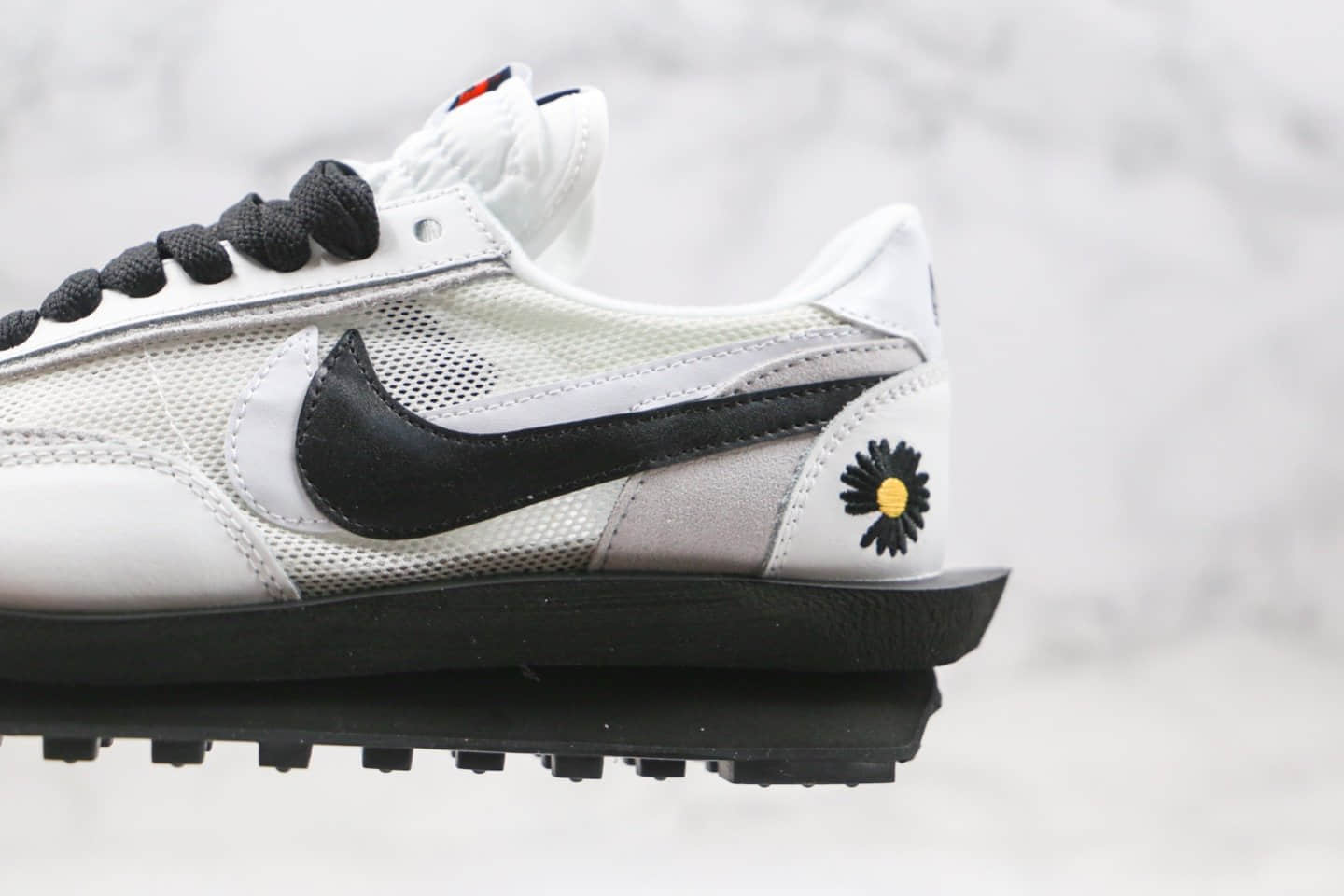 耐克PEACEMINUSONE x Sacai x Nike LDV Waffle Daybreak三方联名款纯原版本华夫sacai走秀鞋权志龙小雏菊白黑色原盒原标 货号：BV3692-100
