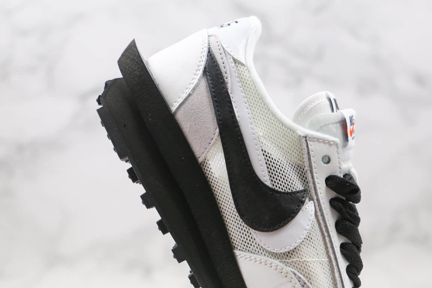 耐克PEACEMINUSONE x Sacai x Nike LDV Waffle Daybreak三方联名款纯原版本华夫sacai走秀鞋权志龙小雏菊白黑色原盒原标 货号：BV3692-100