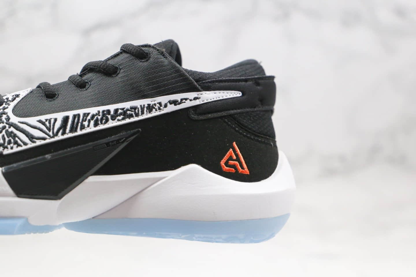 耐克Nike Zoom Freak 2纯原版本字母哥二代黑白色篮球鞋内置气垫支持实战 货号:CK5424-001