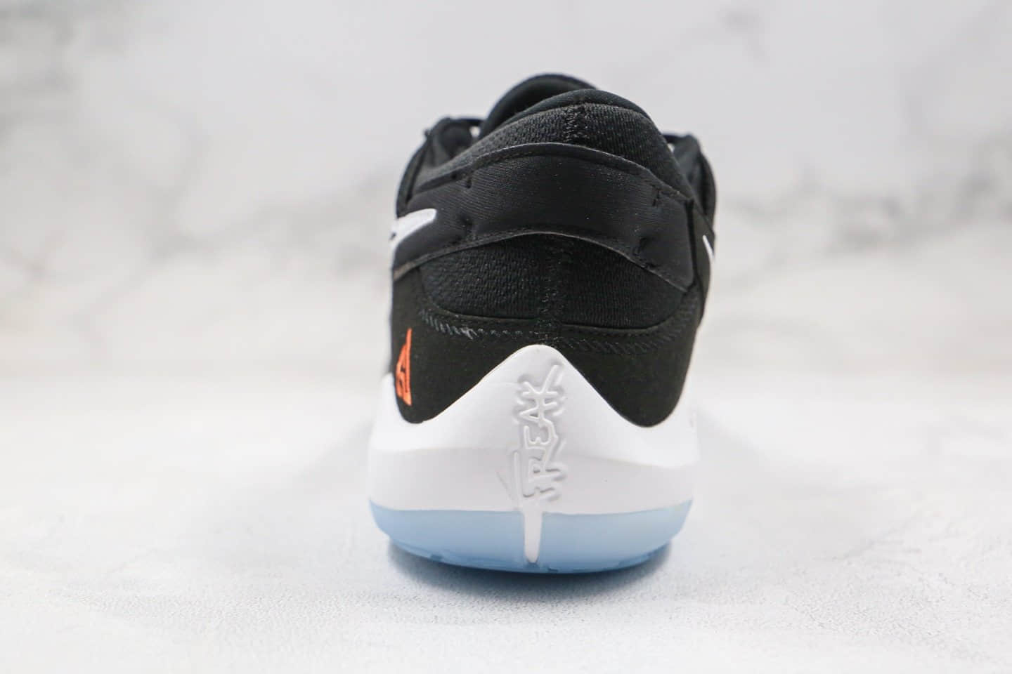 耐克Nike Zoom Freak 2纯原版本字母哥二代黑白色篮球鞋内置气垫支持实战 货号:CK5424-001