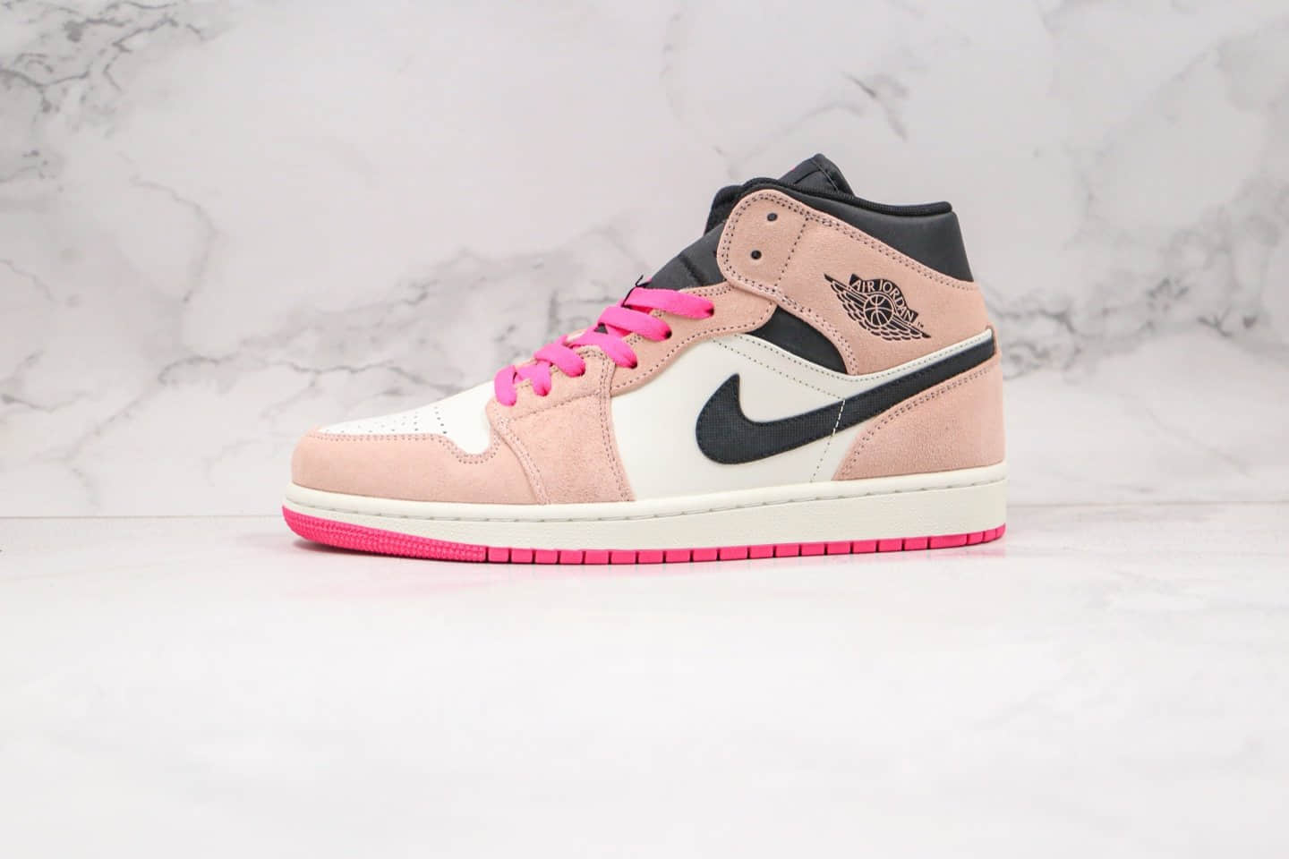 乔丹Air Jordan 1 Mid SE Crimson Tint纯原版本中帮AJ1脏粉麂皮黑粉脚趾篮球鞋原档案数据开发原盒原标 货号:852542-801