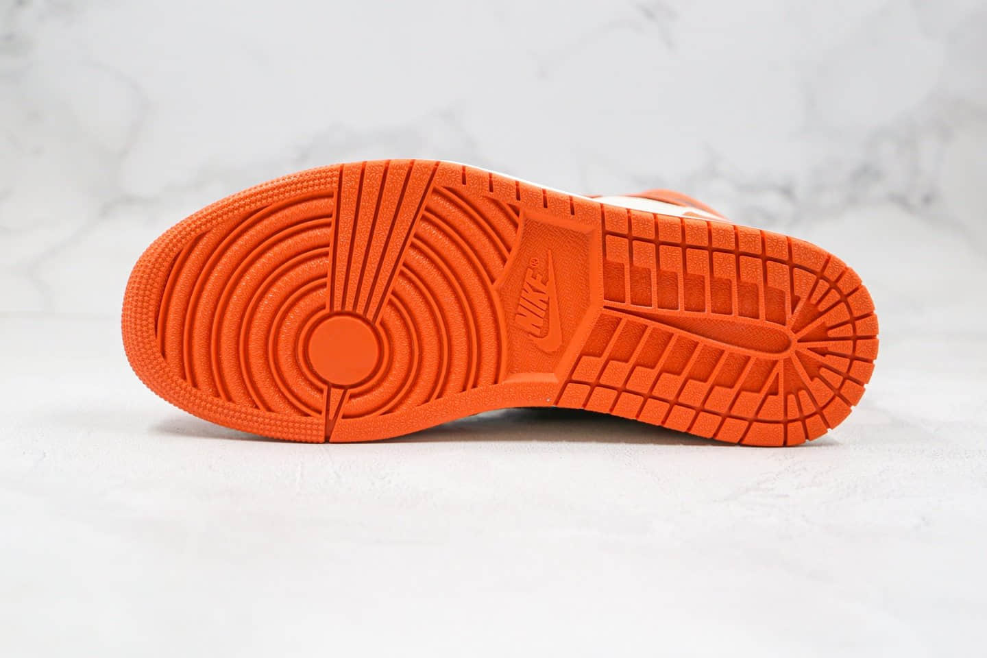 乔丹Air Jordan 1 Pine Green纯原版本高帮AJ1白橙扣碎篮球鞋原厂正确后跟定型 货号:555088-113