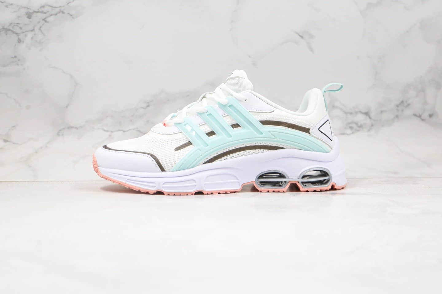 阿迪达斯Adidas QUADCUBE纯原版本清风系列白蓝色慢跑鞋原鞋开模一比一打造 货号:FX0271