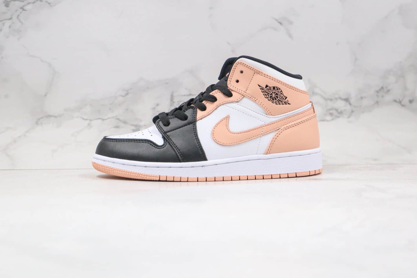 乔丹Air Jordan 1 Mid Crimson Tint纯原版本中帮AJ1黑粉色内置气垫正确后跟定型 货号:554725-133