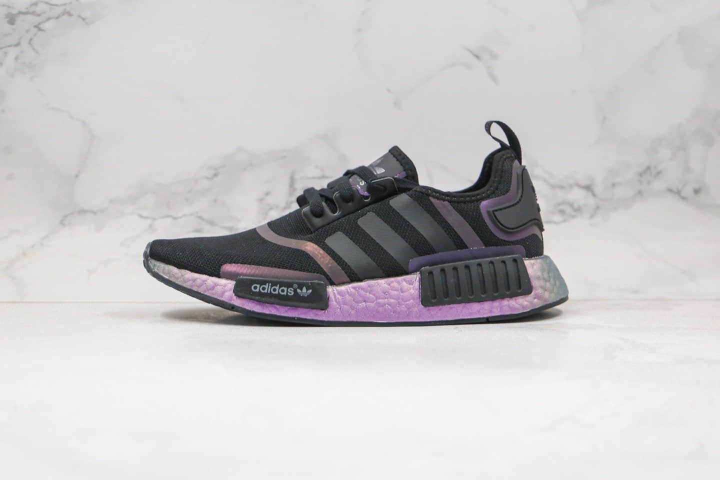 阿迪达斯Adidas NMD R1 Boost纯原版本爆米花跑鞋NMD炫彩黑紫色原厂巴斯夫大底 货号:FV8732
