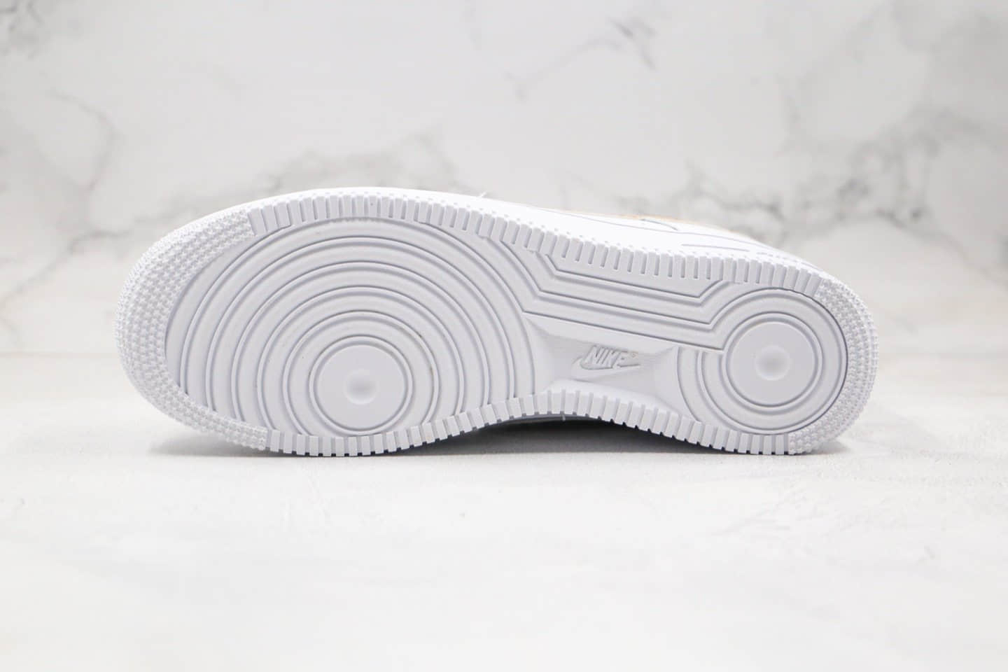 耐克Nike Air Force 1 Low '07 LV8纯原版本低帮空军一号古驰白棕色板鞋内置全掌Sole气垫 货号:AR7720-101