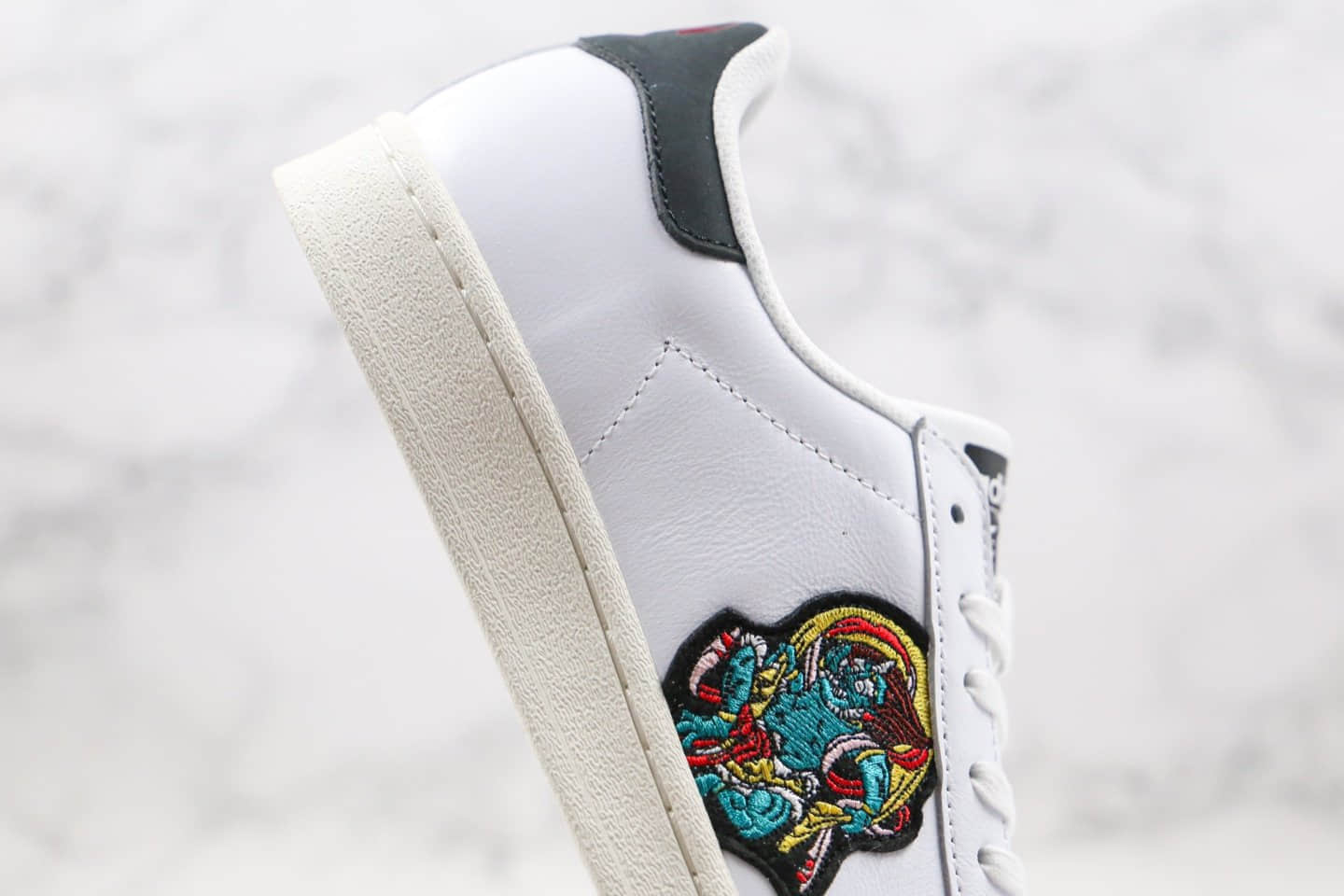 阿迪达斯Adidas Originals Superstar Superstar纯原版本三叶草贝壳头50周年中国风刺绣风神雷神板鞋原档案数据开发 货号:FY6735