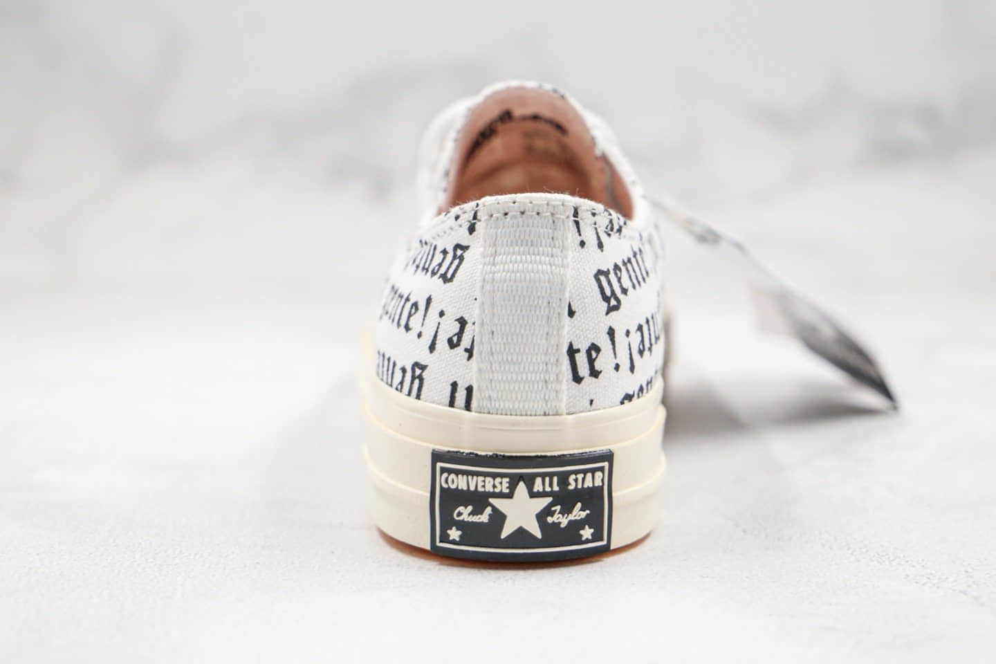 匡威Converse x J Balvin Willy William公司级版本西班牙乐队联名款低帮白黑色字母印花帆布鞋正确双围条硫化蓝底 货号:169587C