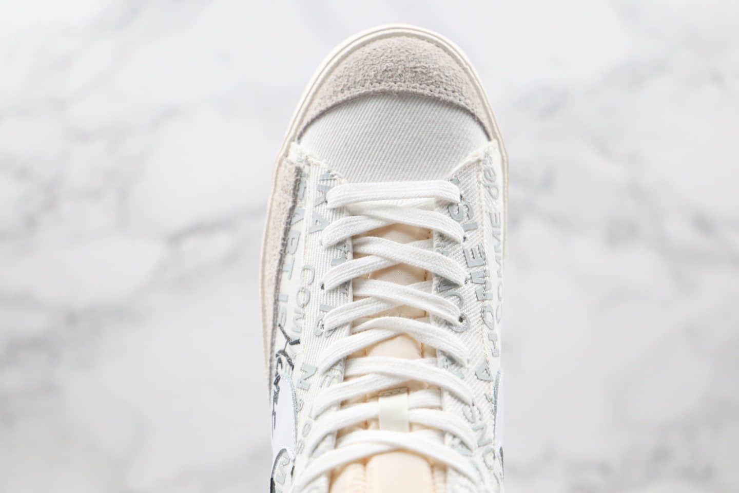 耐克Nike Blazer x Naomi Osaka x CDG纯原版本中帮开拓者川久保玲大坂直美三方联名款白灰色涂鸦板鞋原盒原标 货号:DA5383-100