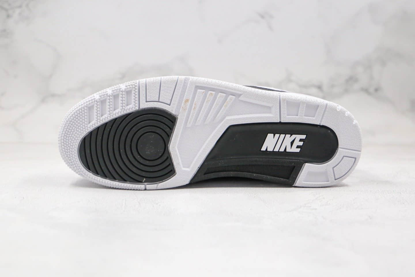 乔丹Air Jordan 3 x Fragment Design纯原版本藤原浩联名款白黑色闪电AJ3篮球鞋原盒原标正确后跟细节 货号:DA3595-100