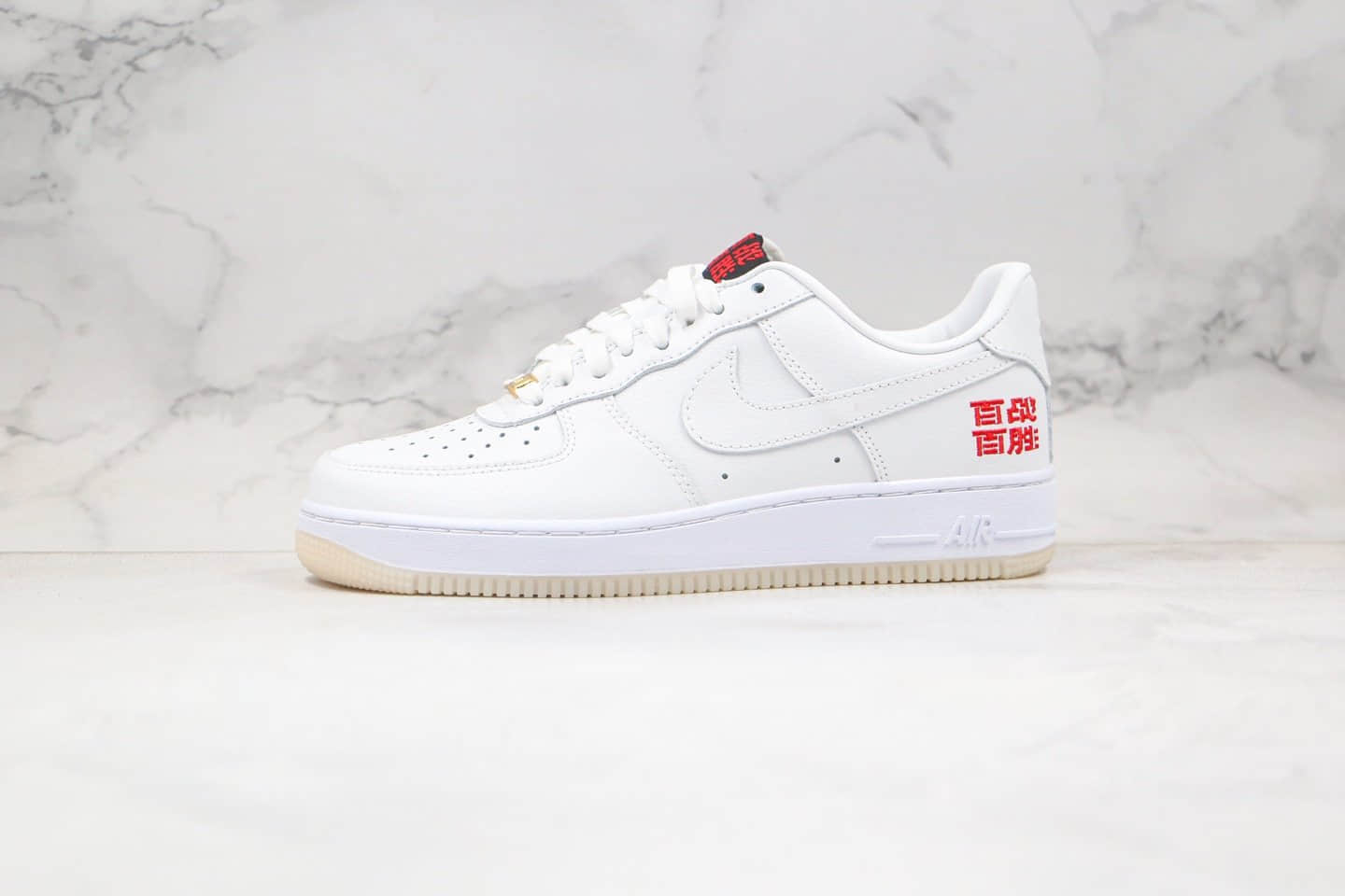 耐克Nike Air Force 1纯原版本低帮空军一号中文刺绣天蝎百战百胜白红色板鞋内置全职Sole气垫 货号:32085-100