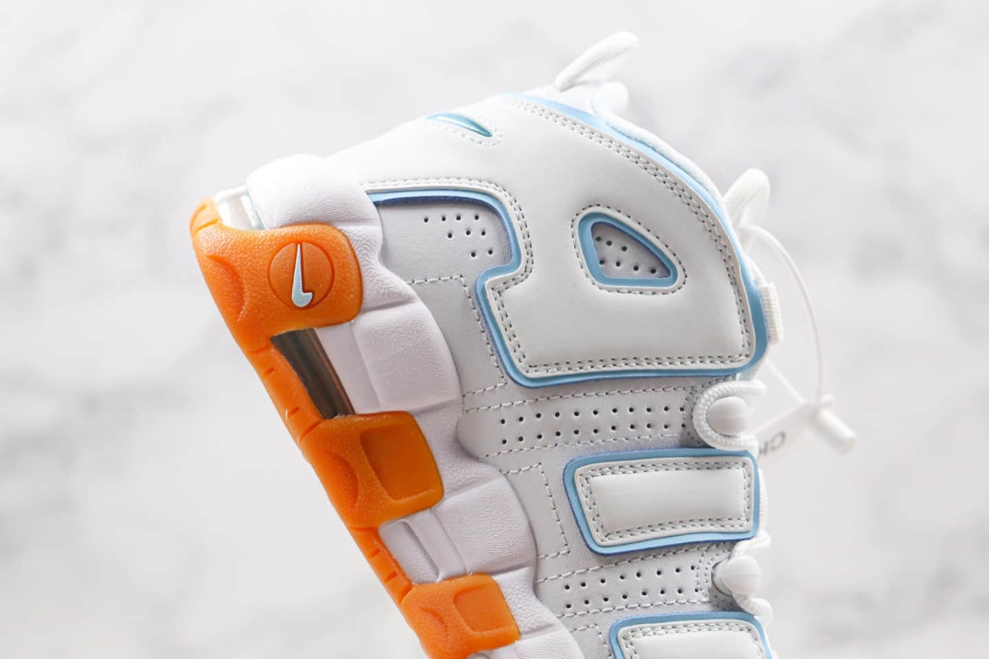 耐克Nike Air More Uptempo 96纯原版本皮蓬大R生胶白蓝色篮球鞋内置全掌气垫 货号:415082-107