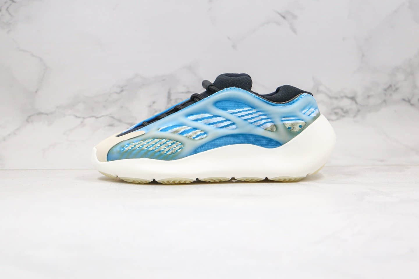 阿迪达斯Adidas Yeezy 700 V3 Azael纯原版本椰子700V3异形蓝白色原档案数据开发原盒原标 货号:G54850