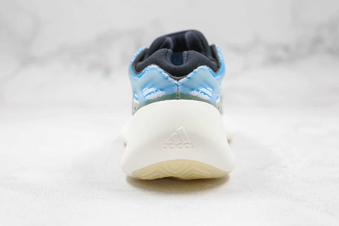 阿迪达斯Adidas Yeezy 700 V3 Azael纯原版本椰子700V3异形蓝白色原档案数据开发原盒原标 货号:G54850