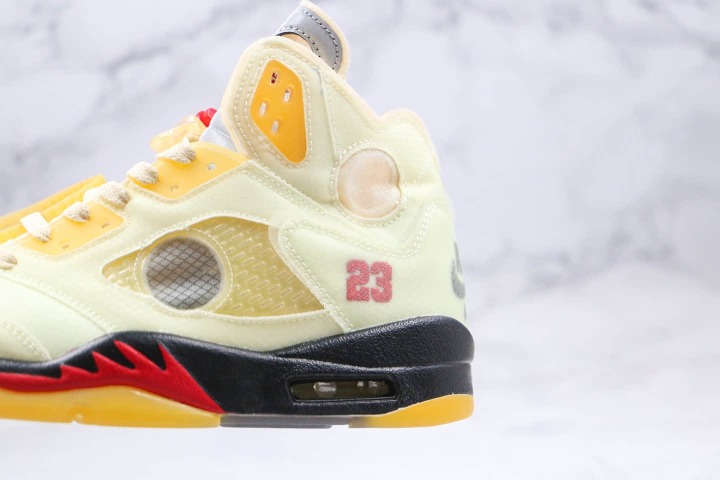 乔丹Air Jordan 5 Sail x OFF-WHITE联名款纯原版本AJ5蝉翼白帆配色原盒配件齐全 货号:DH8565-100