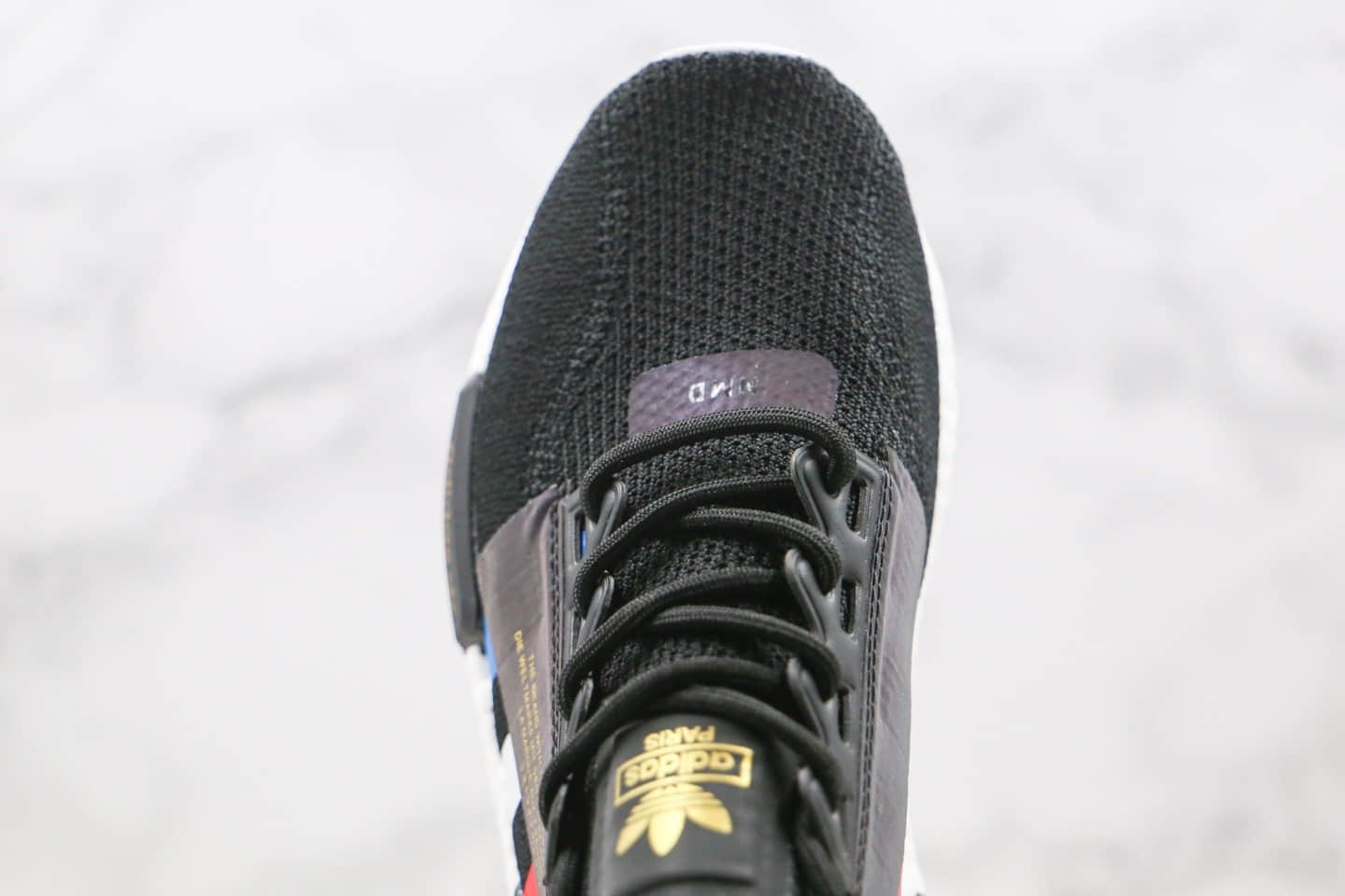 阿迪达斯adidas NMD R1 V2纯原版本爆米花跑鞋NMD二代日文竖杠黑白红蓝色变色龙原楦头纸板打造 货号:FV9028