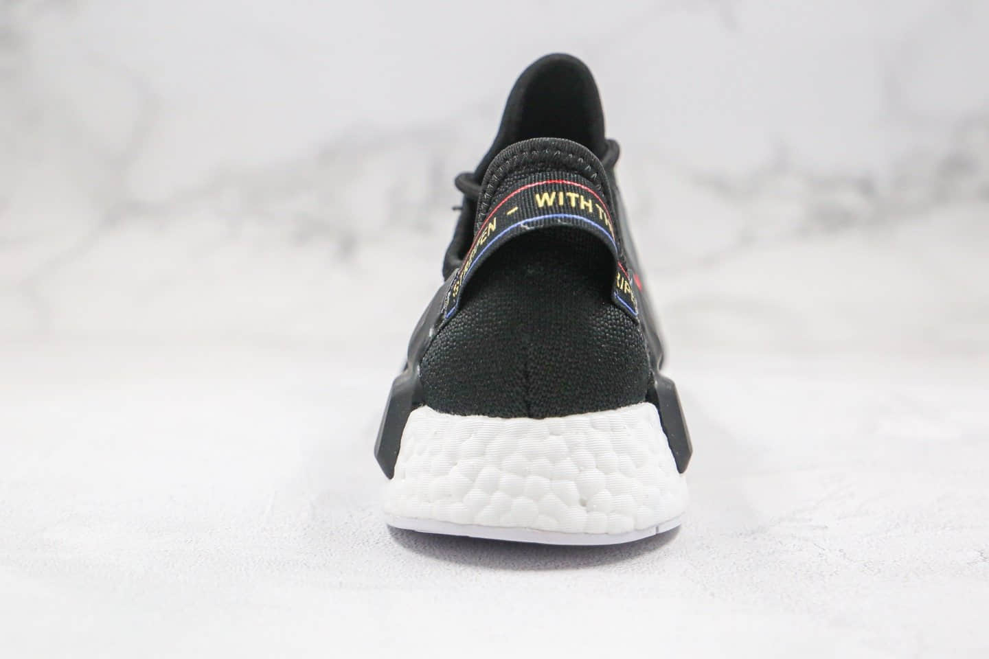 阿迪达斯adidas NMD R1 V2纯原版本爆米花跑鞋NMD二代日文竖杠黑白红蓝色变色龙原楦头纸板打造 货号:FV9028